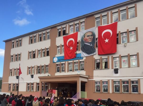 İkitelli Ortaokulu Okul