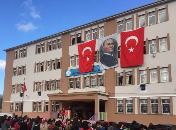 İkitelli Ortaokulu Okul