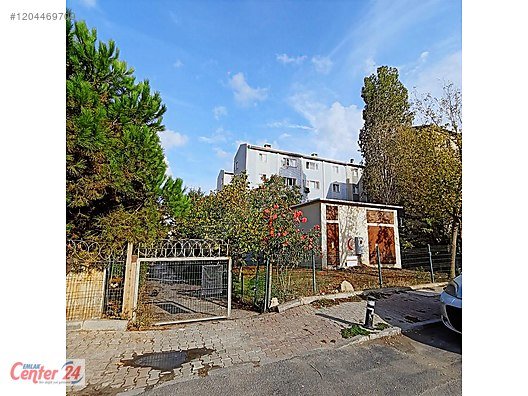 başakşehir Göçmen konutları boş 2+1 gri blok büyük arsa payı 78 - Görsel 1